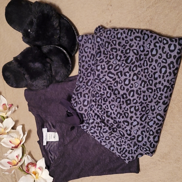 NWT Super Soft Lounge Set - Picture 2 of 9